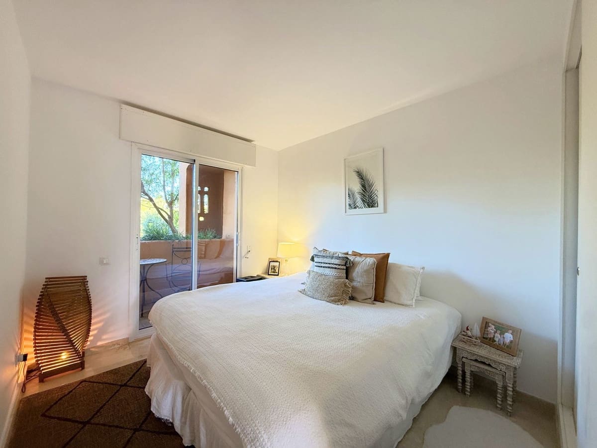 3 bedroom Apartment for sale in La Duquesa / Puerto de la Duquesa - € 595,000 (Ref: 9439266)