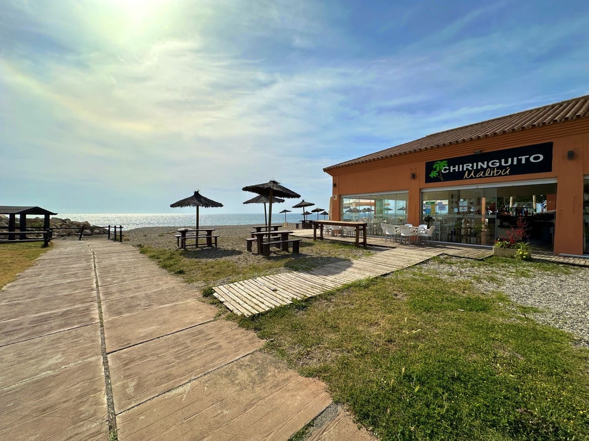 3 bedroom Apartment for sale in La Duquesa / Puerto de la Duquesa - € 595,000 (Ref: 9439266)