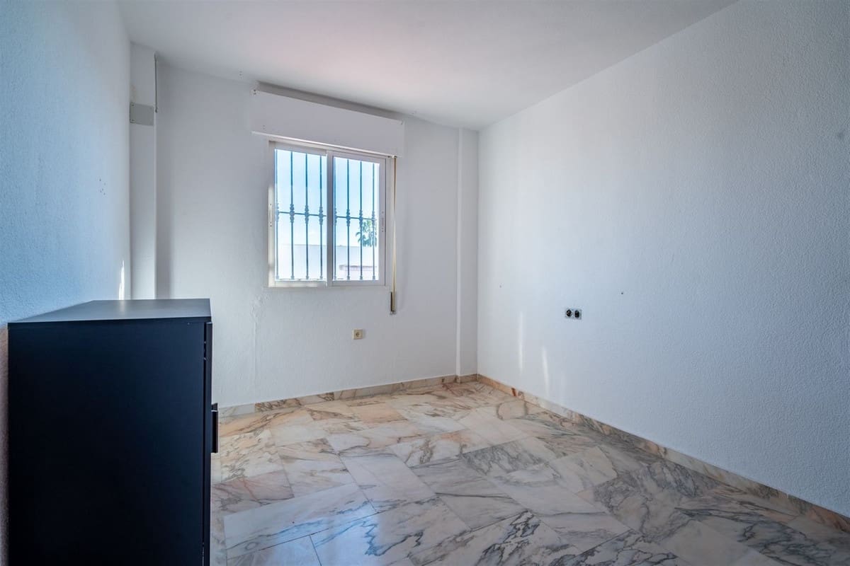 7 makuuhuone Huvila myytävänä paikassa Benalmadena - 1 295 000 € (Ref: 9439267)