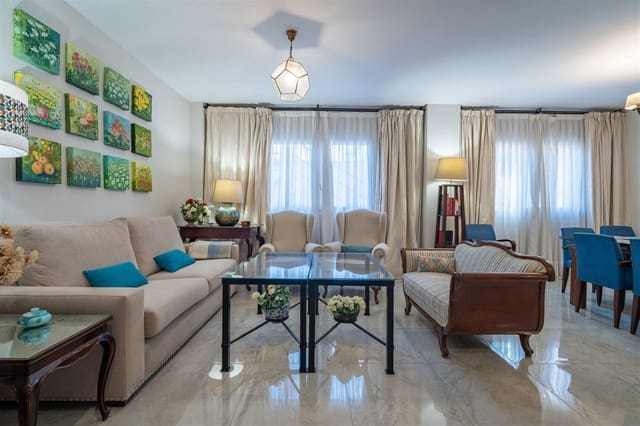 3 soveværelse Lejlighed til salg i La Malagueta, Málaga by - € 740.000 (Ref: 9439268)