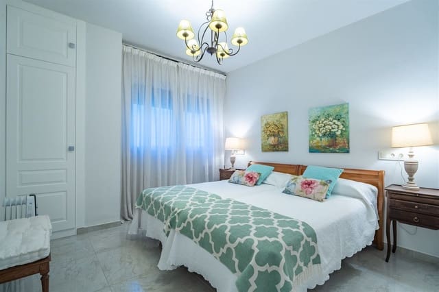 3 soveværelse Lejlighed til salg i La Malagueta, Málaga by - € 740.000 (Ref: 9439268)