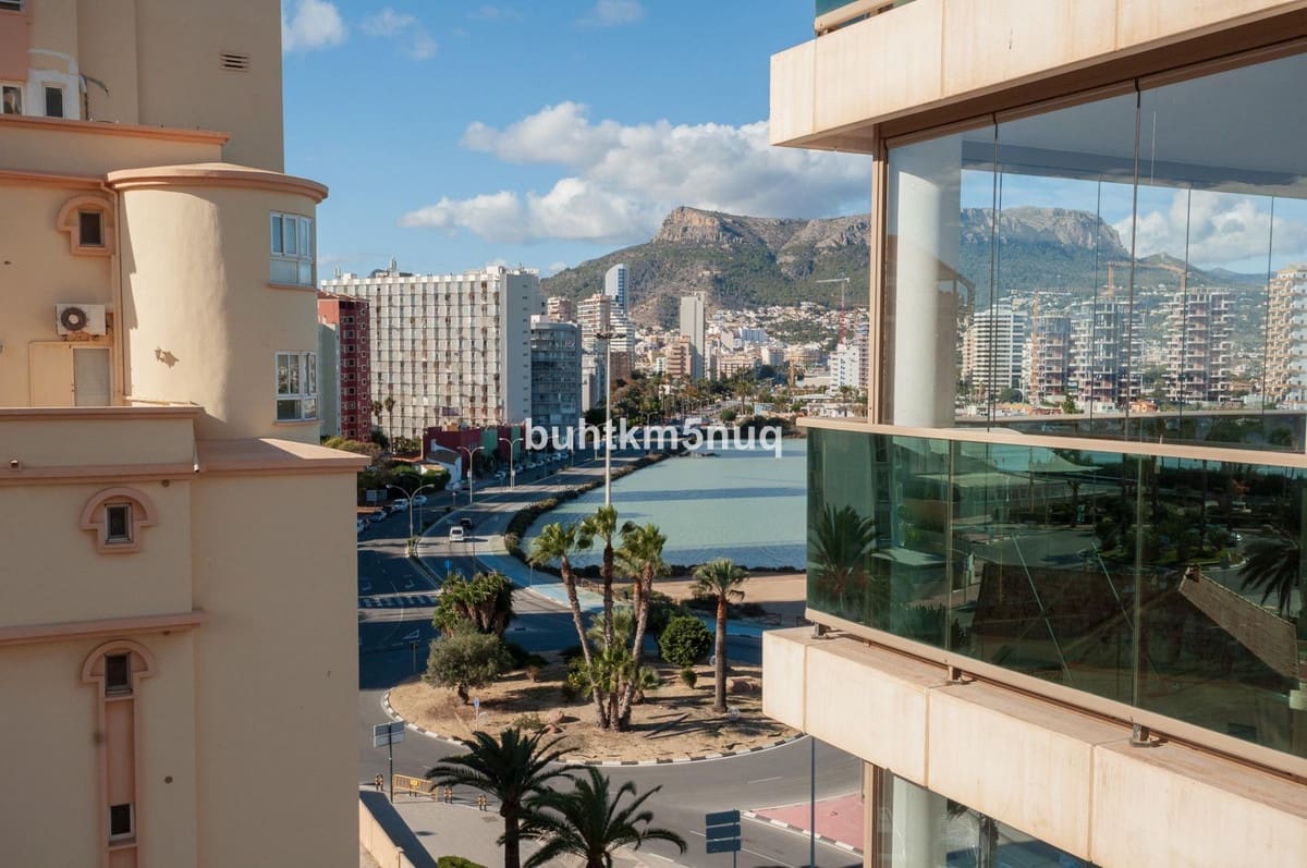 Apartamento de 2 habitaciones en Calpe / Calp en venta - 375.000 € (Ref: 9439270)