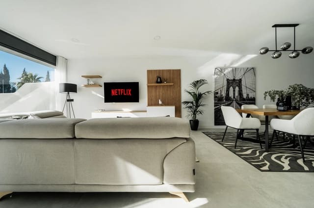 3 chambre Maison de Ville à vendre à Puerto Banus, Marbella - 749 000 € (Ref: 9439272)