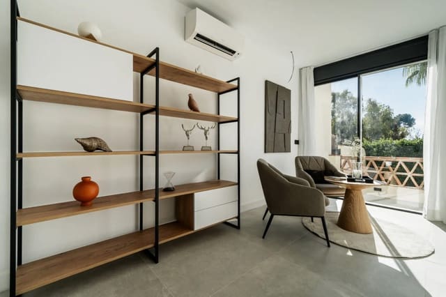 3 chambre Maison de Ville à vendre à Puerto Banus, Marbella - 749 000 € (Ref: 9439272)