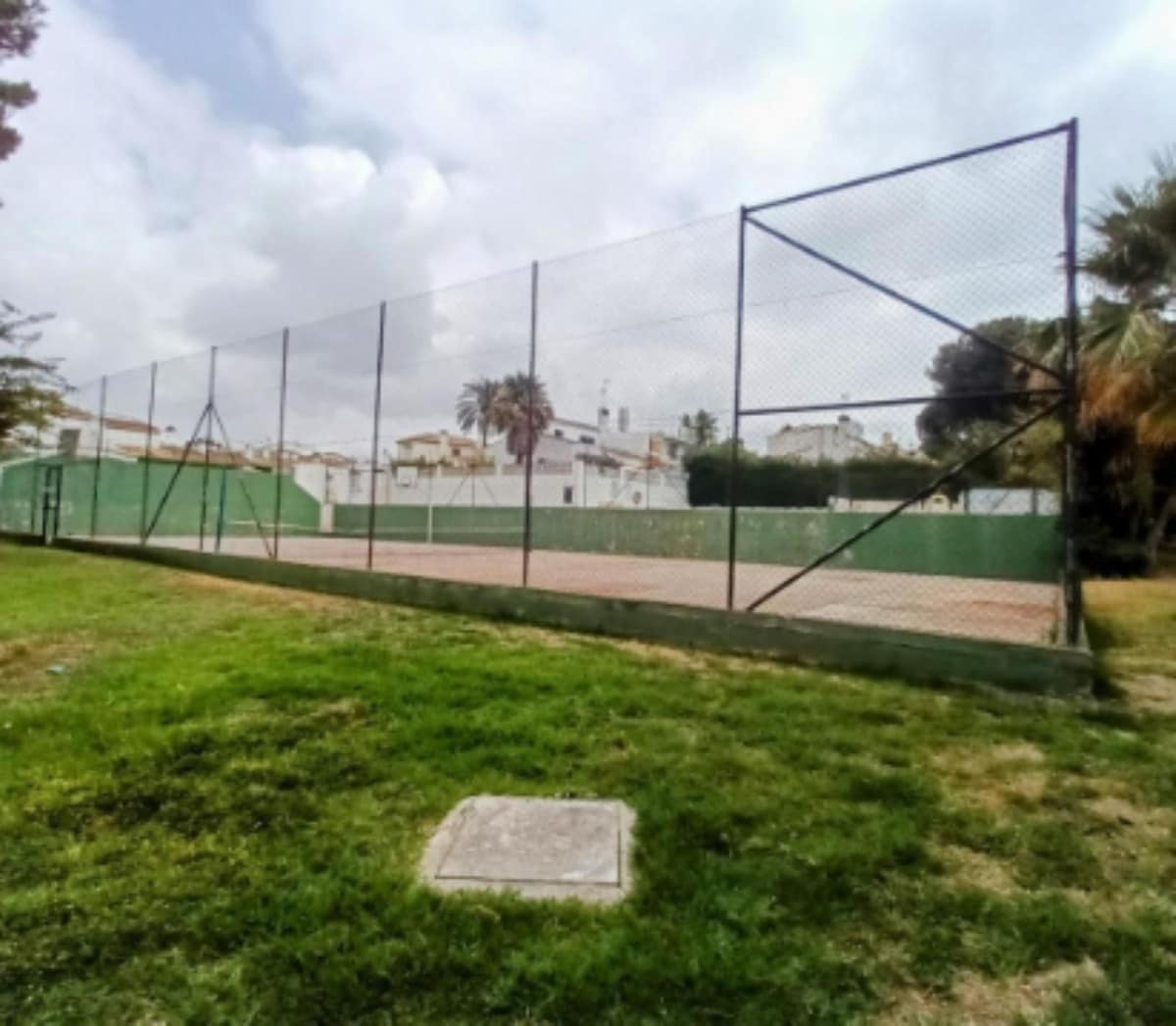 Studio til salgs i Calahonda - € 282 000 (Ref: 9441084)