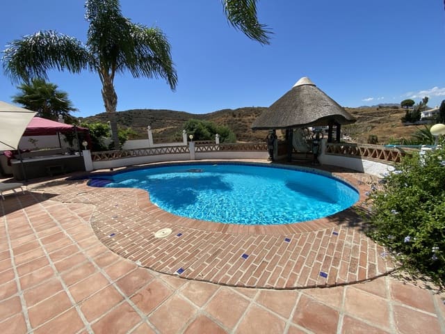 4 soveværelse Villa til salg i Cerro del Aguila, Mijas - € 990.000 (Ref: 9441085)