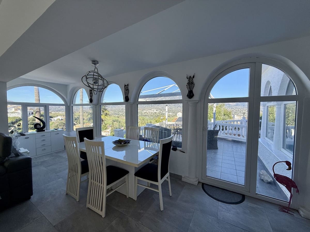 4 quarto Moradia para venda em Cerro del Aguila com piscina - 990 000 € (Ref: 9441085)