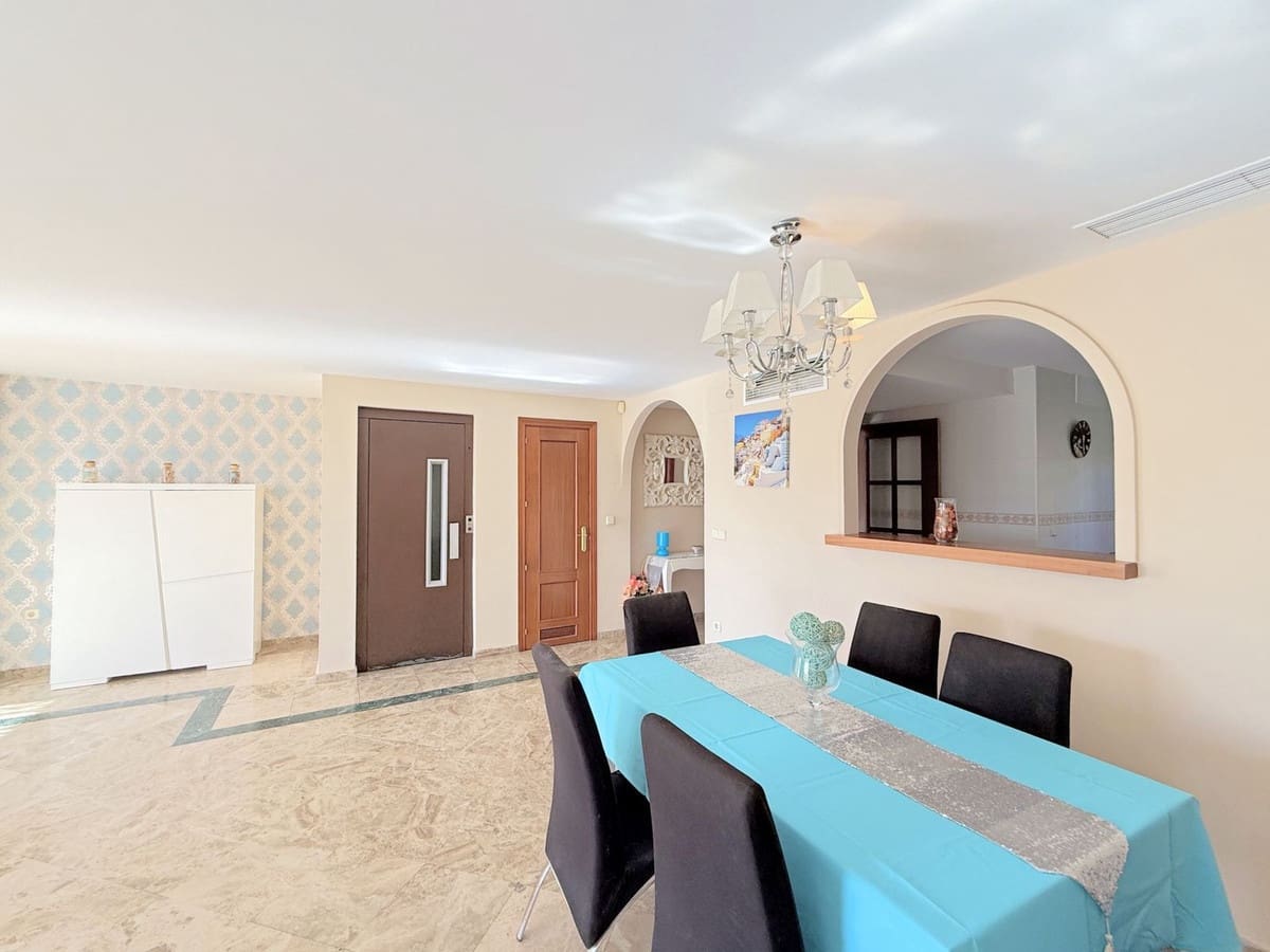 3 soveværelse Byhus til salg i Estepona - € 420.000 (Ref: 9446652)