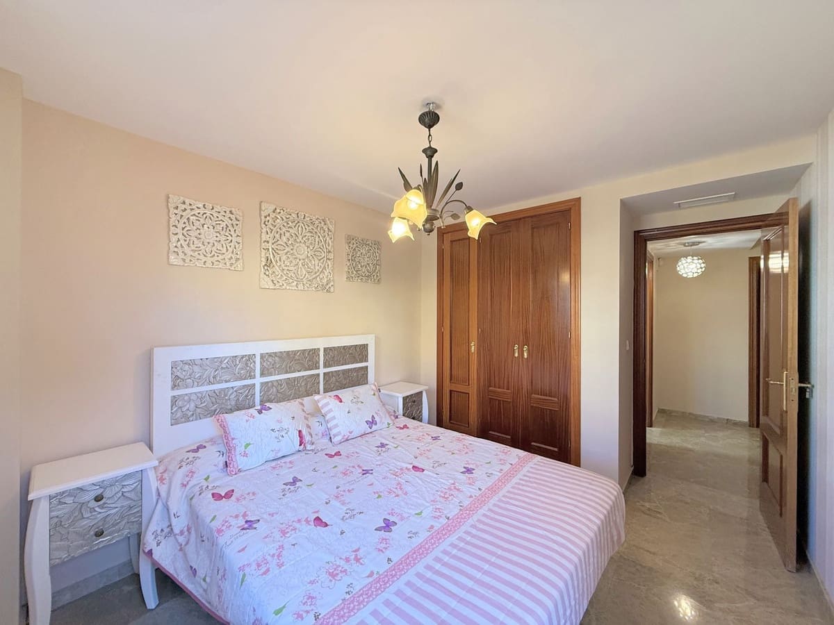 3 soveværelse Byhus til salg i Estepona - € 420.000 (Ref: 9446652)