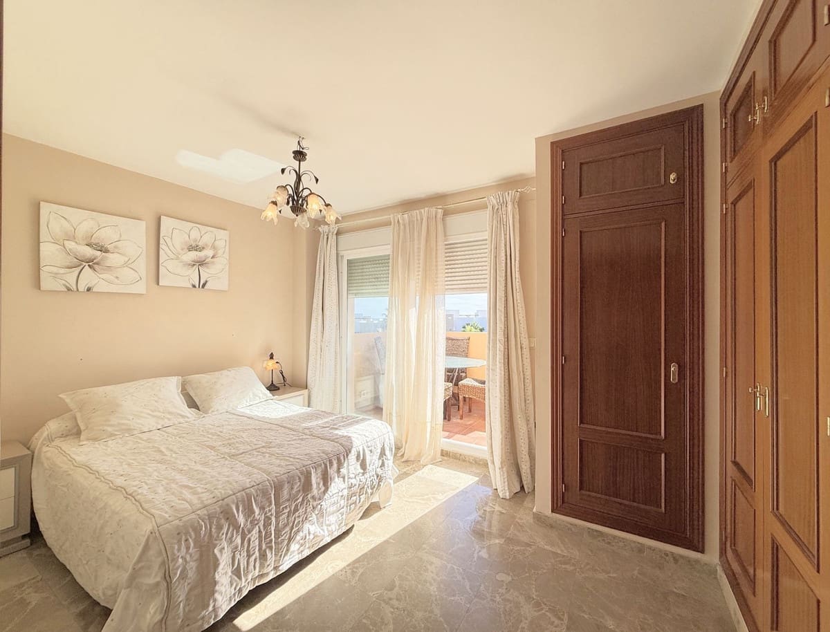 3 soveværelse Byhus til salg i Estepona - € 420.000 (Ref: 9446652)