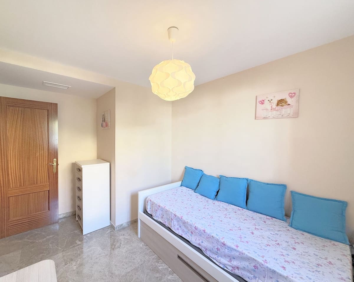 3 soveværelse Byhus til salg i Estepona - € 420.000 (Ref: 9446652)