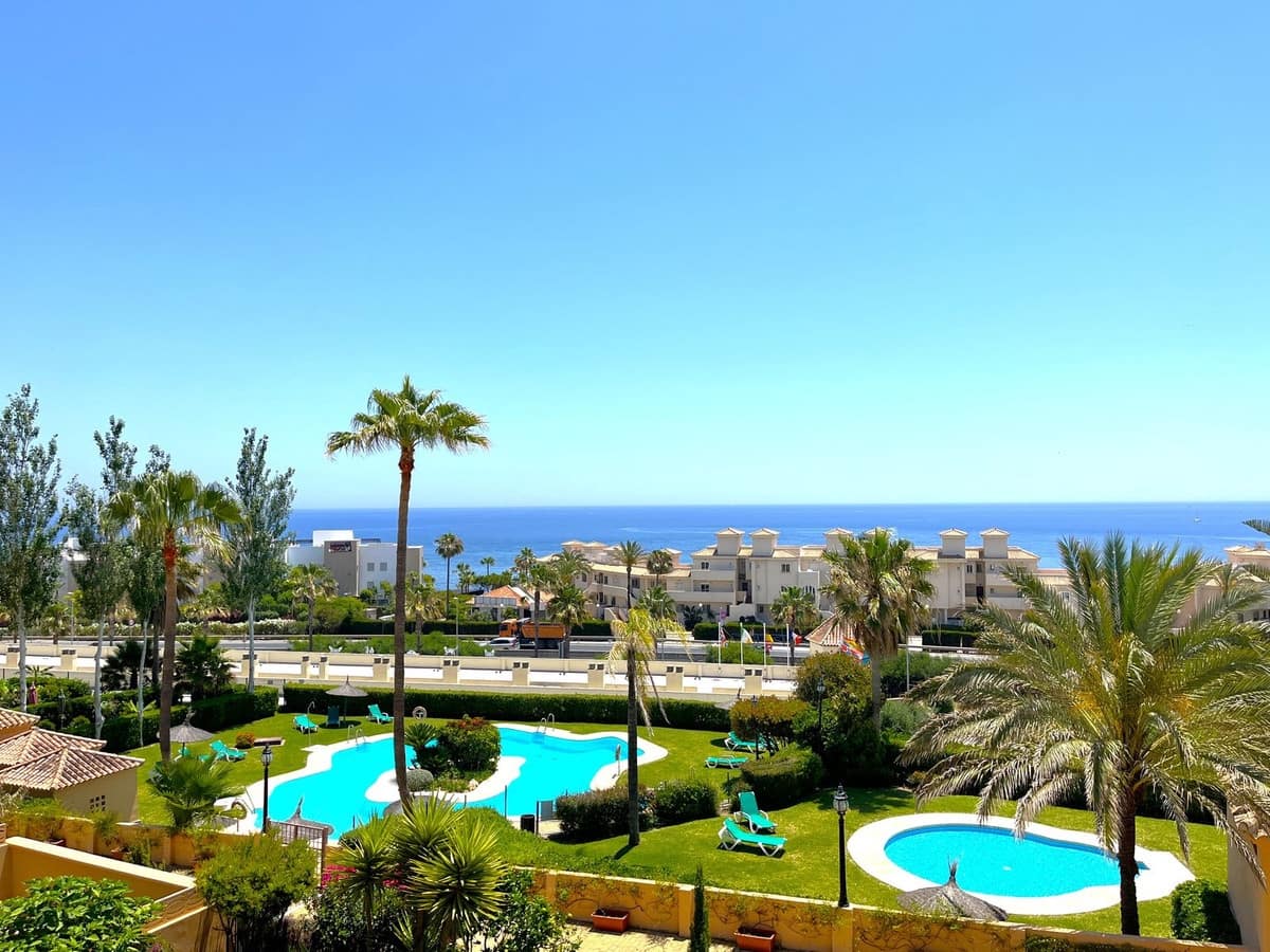 3 soveværelse Byhus til salg i Estepona - € 420.000 (Ref: 9446652)