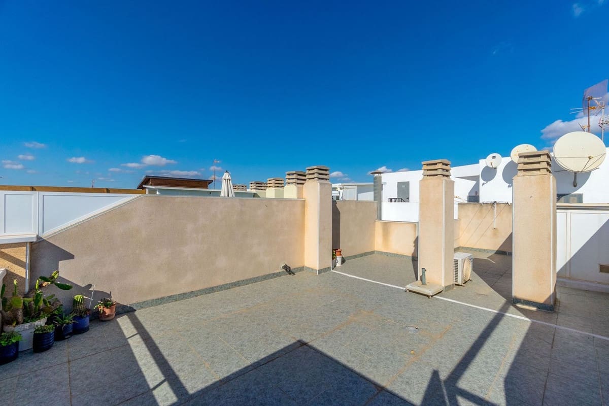 3 quarto Penthouse para venda em Torrevieja - 229 000 € (Ref: 9446653)