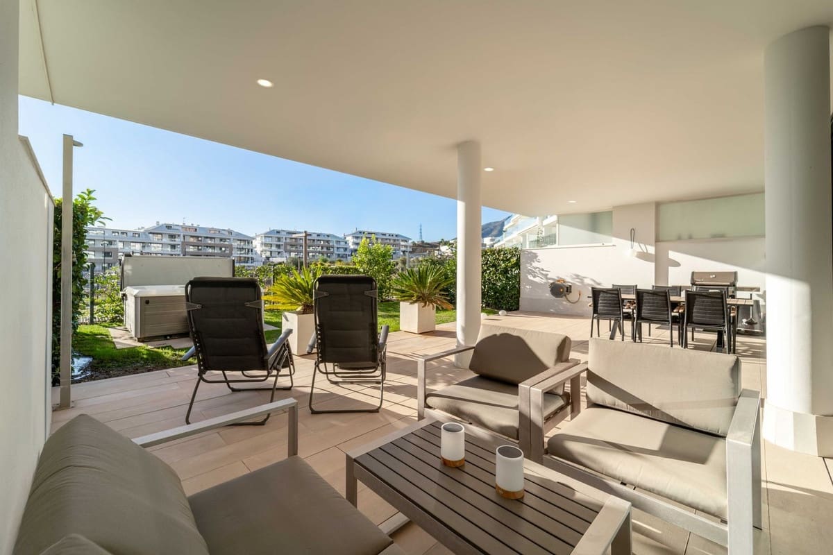 2 soverom Leilighet til salgs i Fuengirola - € 695 000 (Ref: 9446655)
