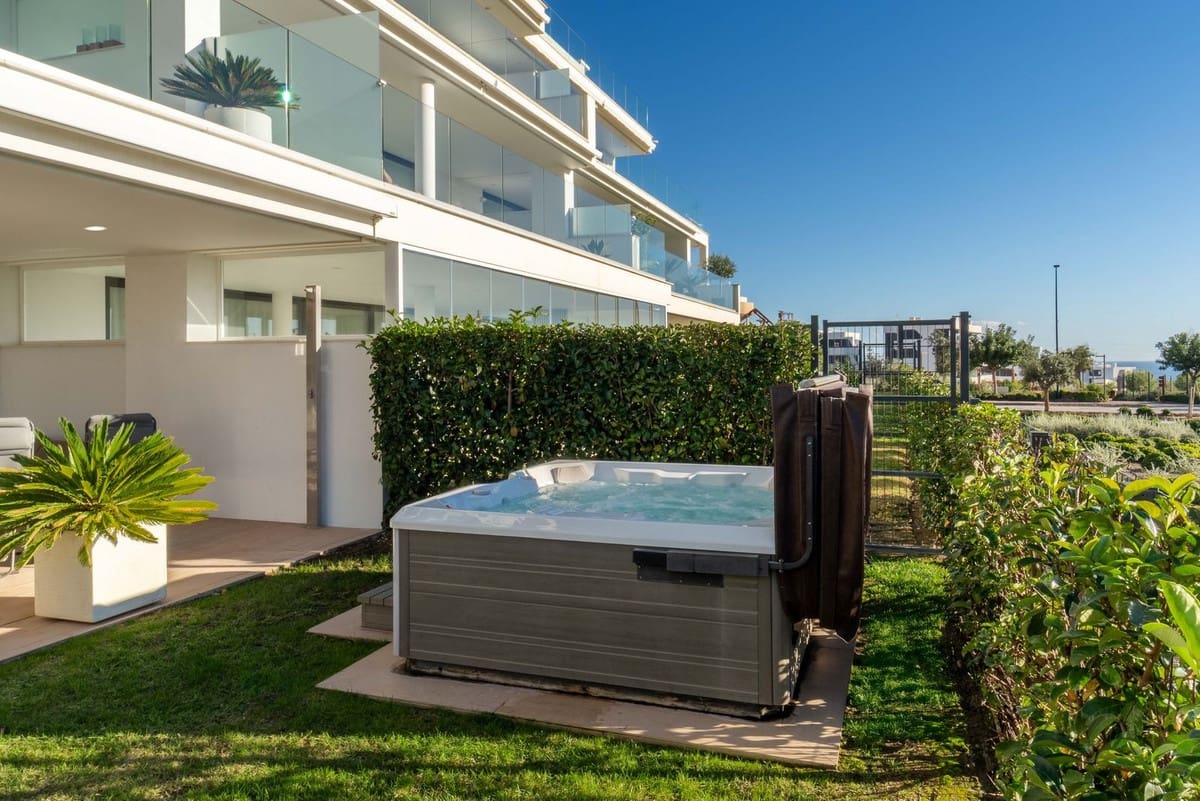 2 soverom Leilighet til salgs i Fuengirola - € 695 000 (Ref: 9446655)