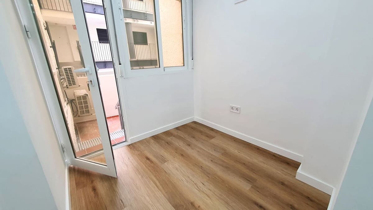 3 makuuhuone Huoneisto myytävänä paikassa Fuengirola - 325 000 € (Ref: 9446659)