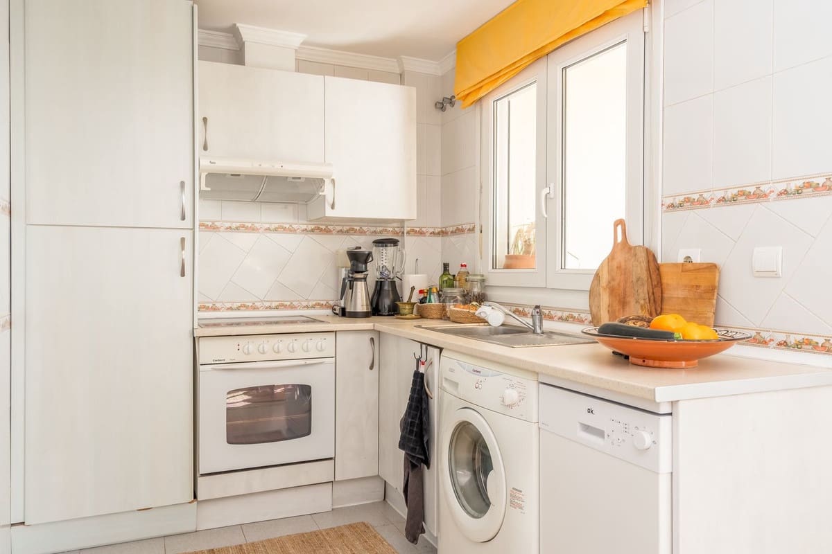 2 sovrum Takvåning till salu i Carvajal - 430 000 € (Ref: 9446660)