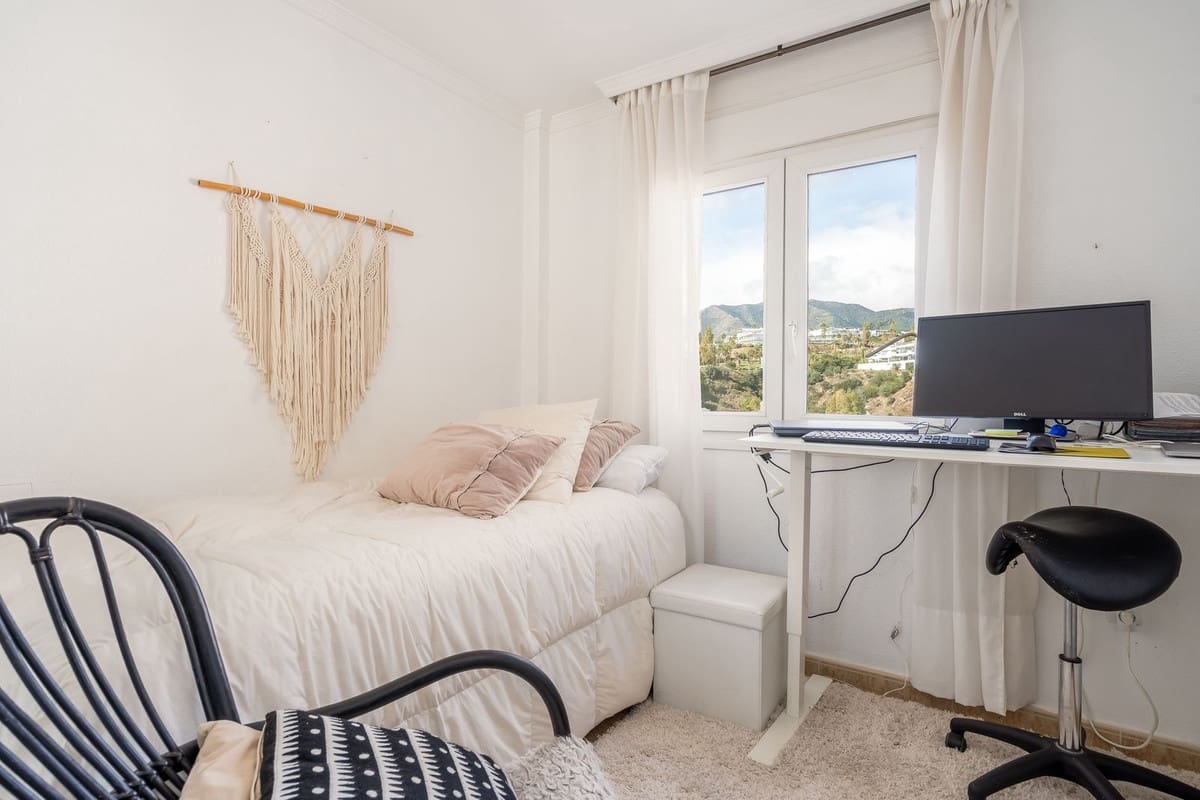 2 sovrum Takvåning till salu i Carvajal - 430 000 € (Ref: 9446660)