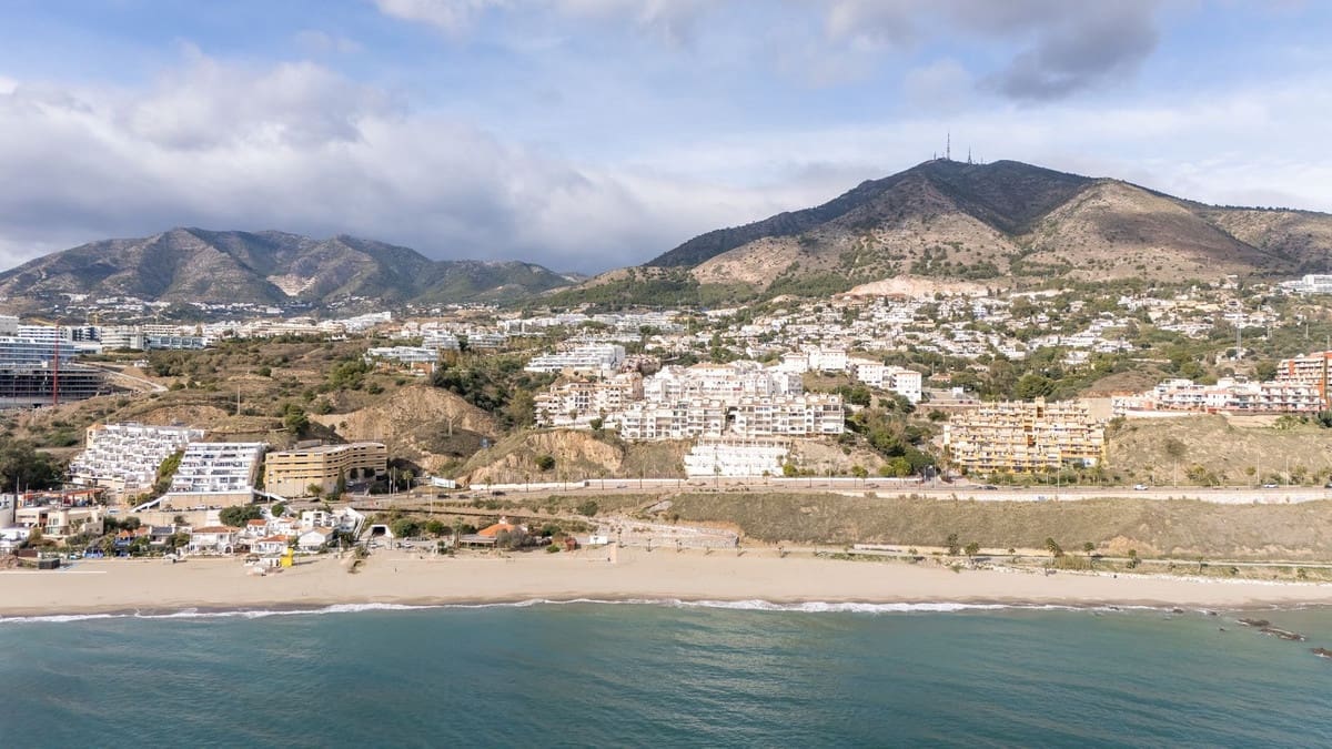 2 sovrum Takvåning till salu i Carvajal - 430 000 € (Ref: 9446660)