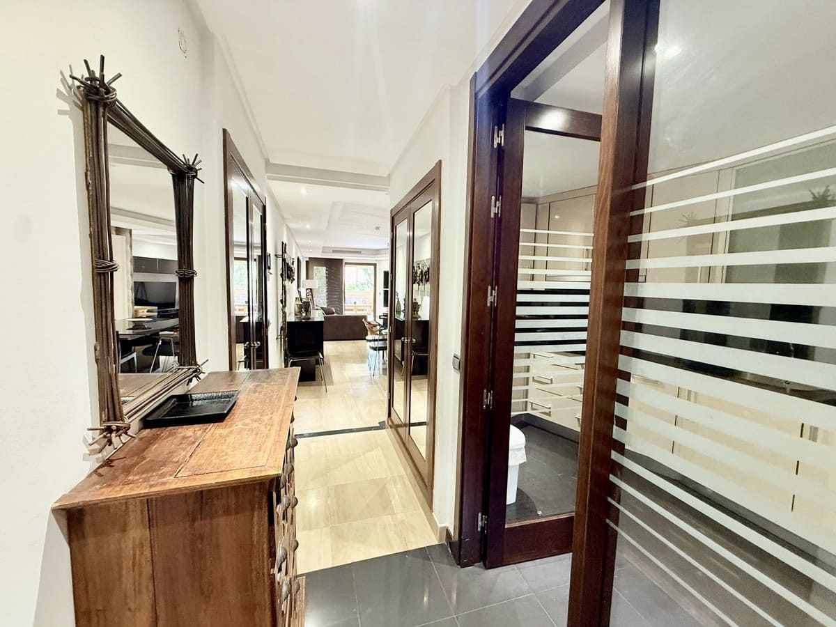 3 quarto Apartamento para venda em Estepona - 690 000 € (Ref: 9446661)