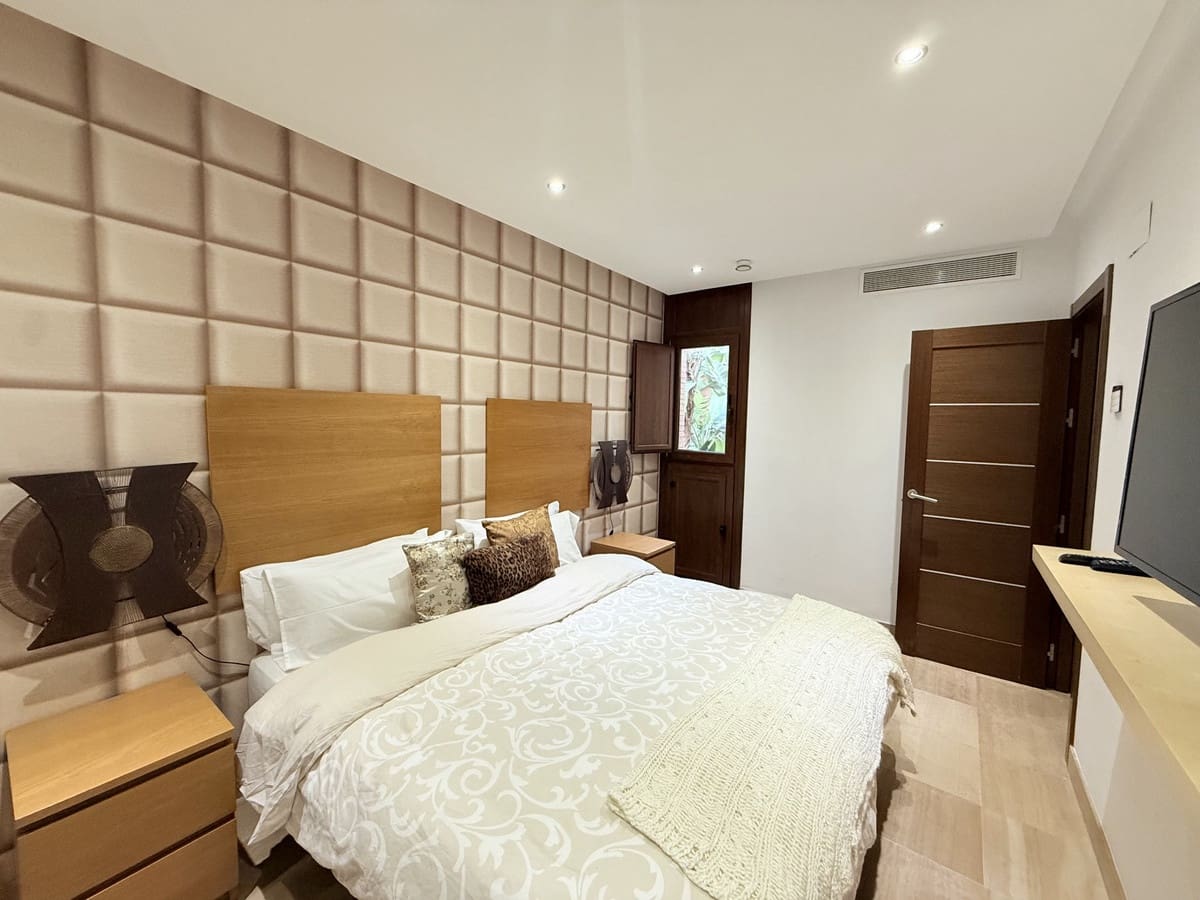 3 quarto Apartamento para venda em Estepona - 690 000 € (Ref: 9446661)