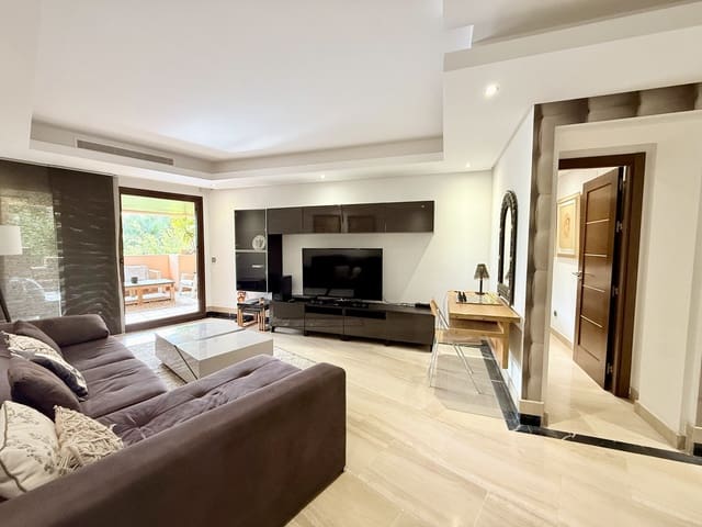 3 quarto Apartamento para venda em Parque Central, Estepona - 690 000 € (Ref: 9446661)