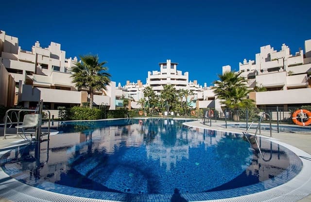 3 quarto Apartamento para venda em Parque Central, Estepona - 690 000 € (Ref: 9446661)