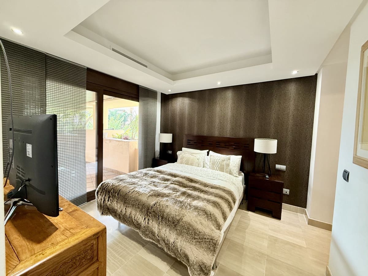 3 quarto Apartamento para venda em Estepona - 690 000 € (Ref: 9446661)