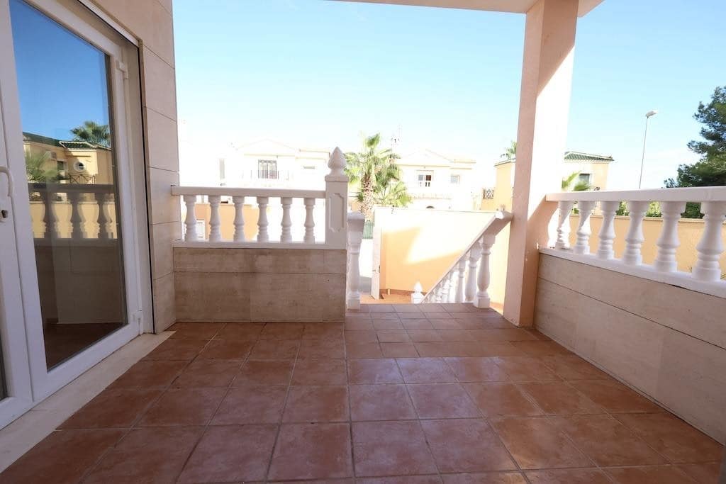 Chalet de 4 habitaciones en Orihuela Costa en venta - 284.900 € (Ref: 9449944)