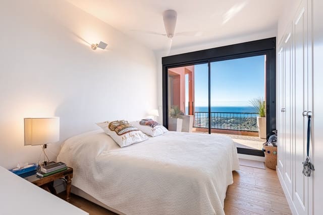 4 soveværelse Lejlighed til salg i Calahonda, Mijas - € 690.000 (Ref: 9451606)