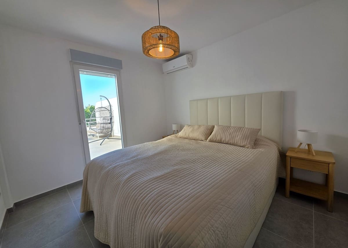 3 soveværelse Lejlighed til salg i Nueva Andalucia med garage - € 695.000 (Ref: 9451609)