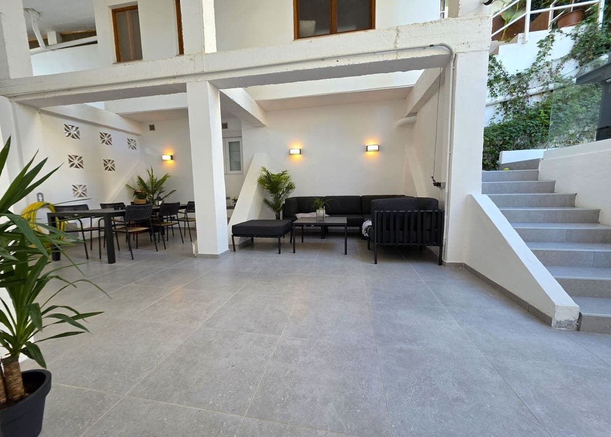 3 soveværelse Lejlighed til salg i Nueva Andalucia med garage - € 695.000 (Ref: 9451609)