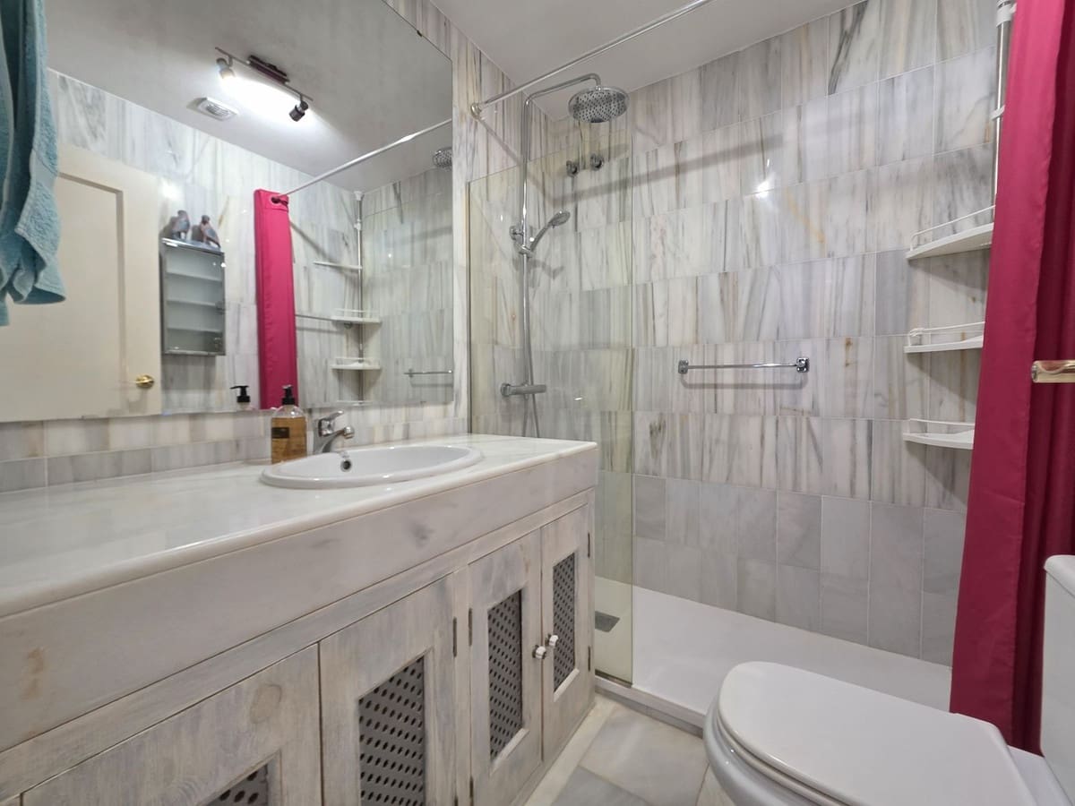 2 bedroom Apartment for sale in La Mairena - € 399,000 (Ref: 9451610)