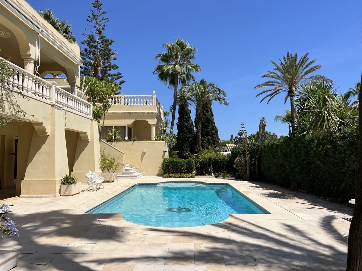 4 soverom Villa til salgs i Bahia de Marbella - € 3 995 000 (Ref: 9451616)