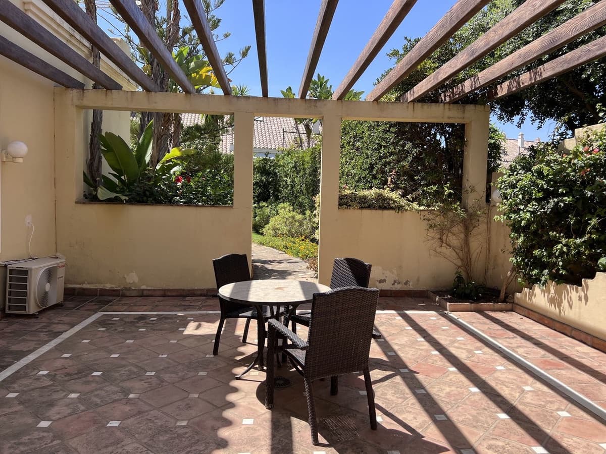 4 soverom Villa til salgs i Bahia de Marbella - € 3 995 000 (Ref: 9451616)