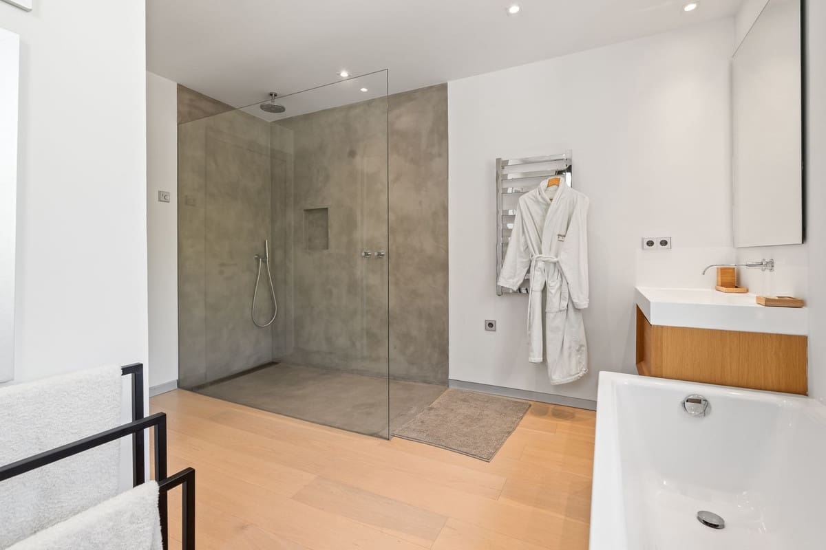 Chalet de 6 habitaciones en El Madroñal en venta - 4.200.000 € (Ref: 9452504)