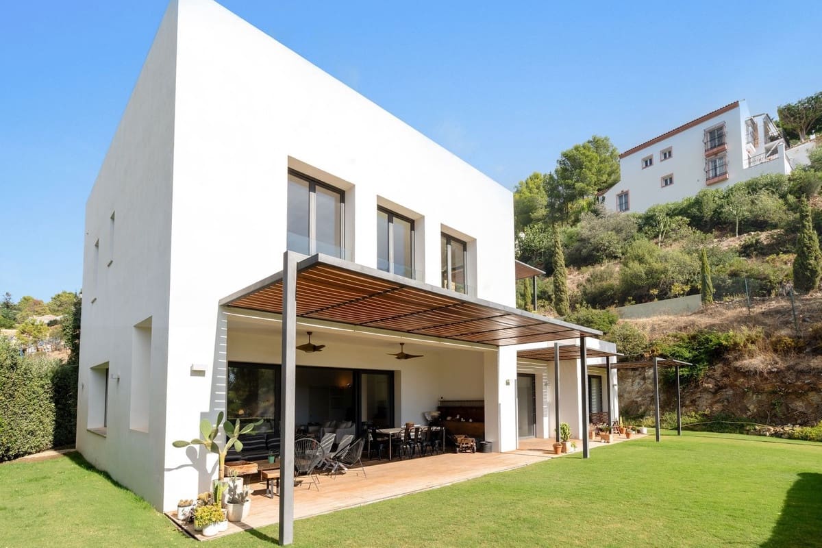 Chalet de 6 habitaciones en El Madroñal en venta - 4.200.000 € (Ref: 9452504)