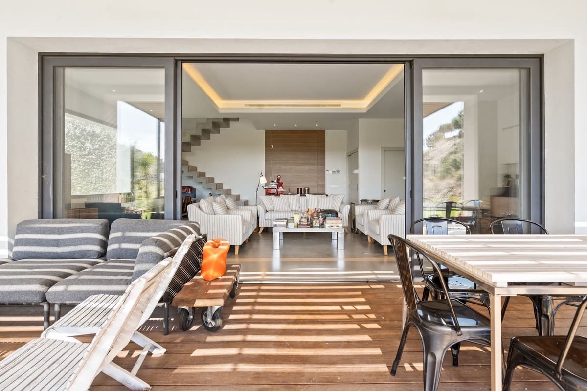 Chalet de 6 habitaciones en El Madroñal en venta - 4.200.000 € (Ref: 9452504)