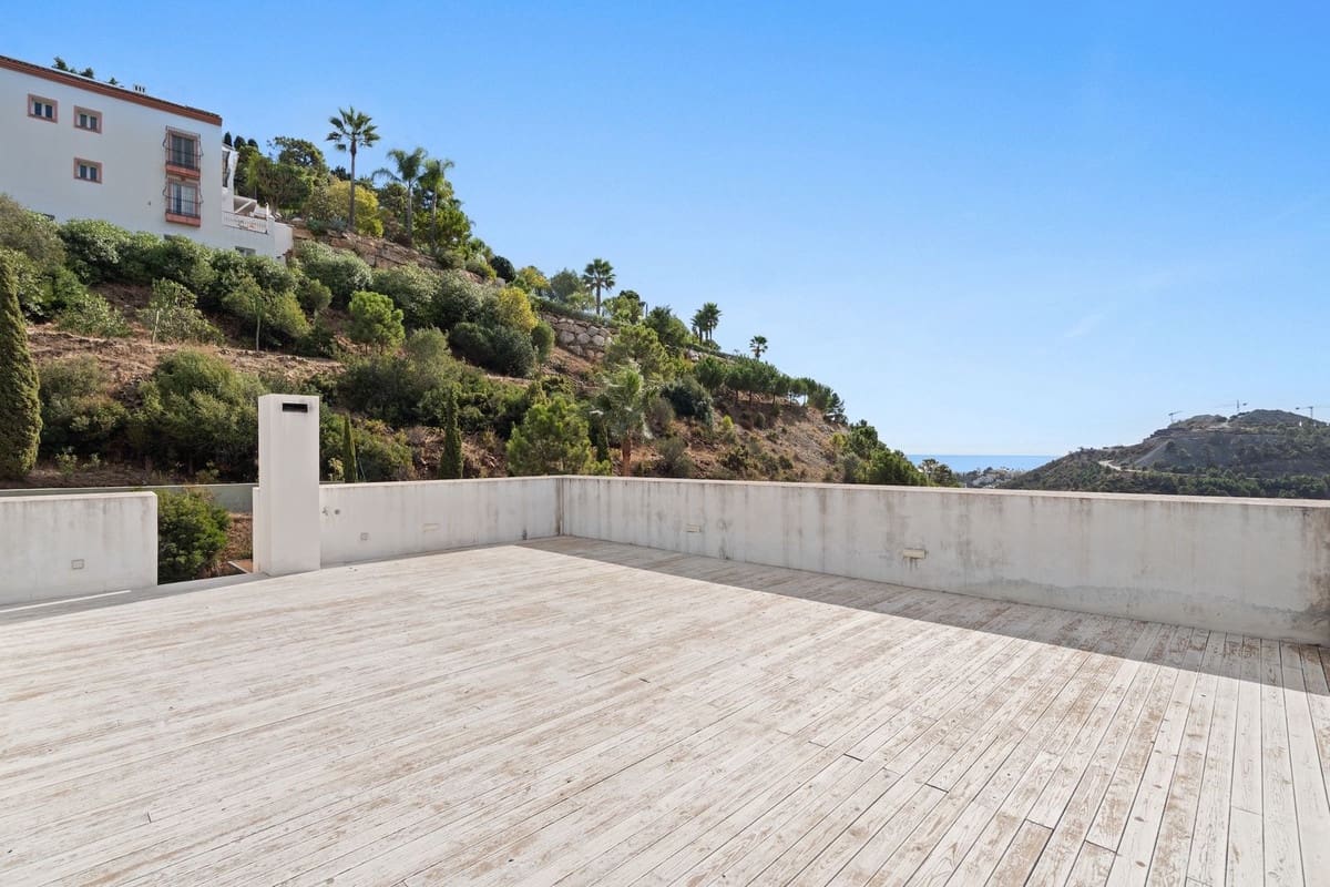 Chalet de 6 habitaciones en El Madroñal en venta - 4.200.000 € (Ref: 9452504)