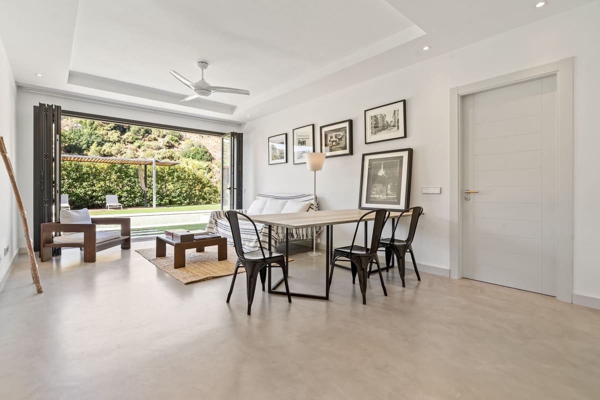 Chalet de 6 habitaciones en El Madroñal en venta - 4.200.000 € (Ref: 9452504)