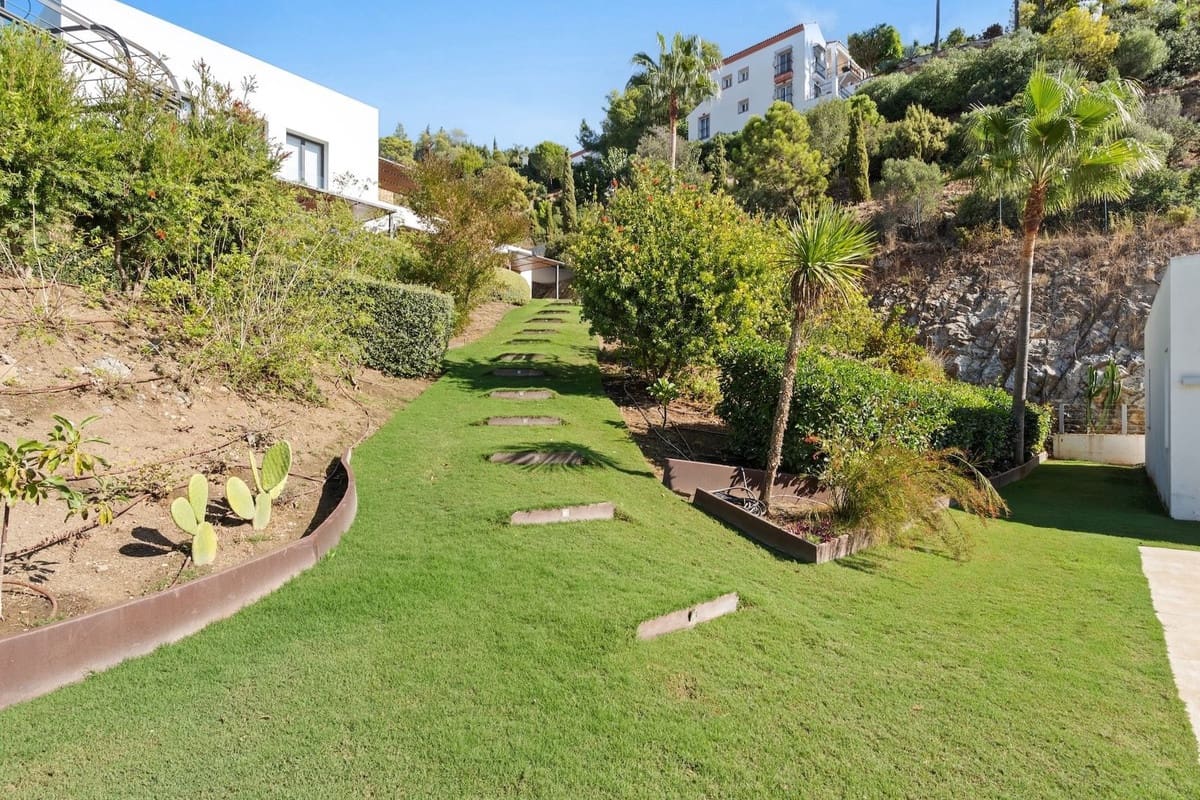 Chalet de 6 habitaciones en El Madroñal en venta - 4.200.000 € (Ref: 9452504)