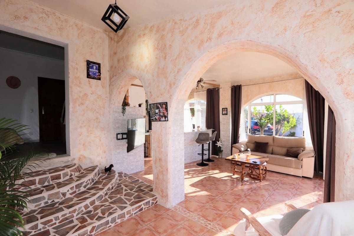 6 camera da letto Villa in vendita in Ciudad Quesada - 482.000 € (Rif: 9460832)