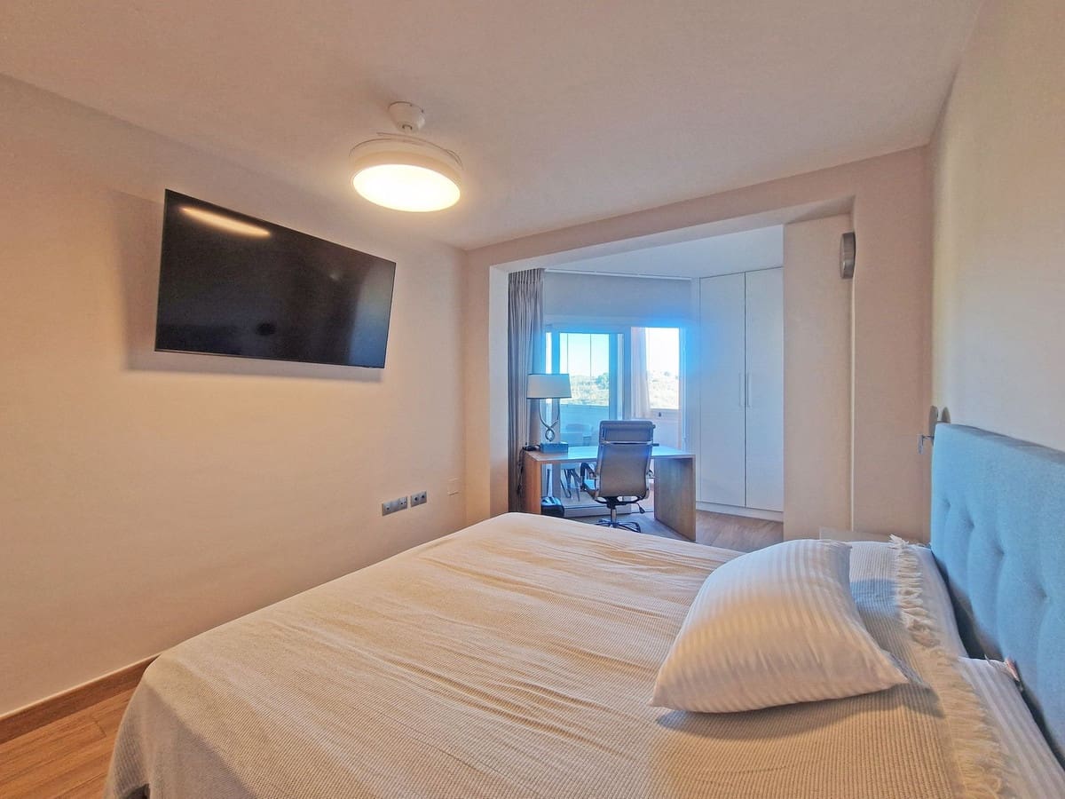 3 Zimmer Apartment zu verkaufen in Calahonda - 395.000 € (Ref: 9460834)