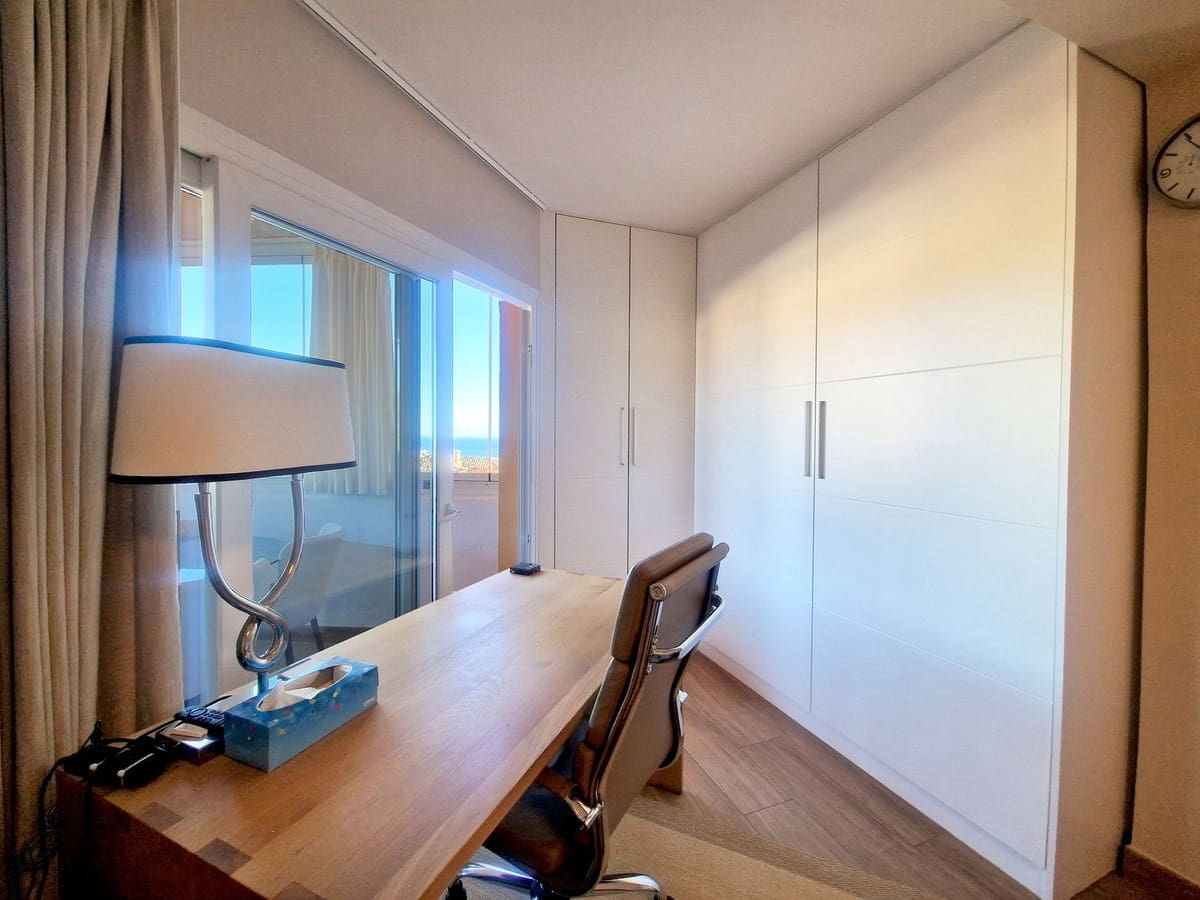 3 Zimmer Apartment zu verkaufen in Calahonda - 395.000 € (Ref: 9460834)