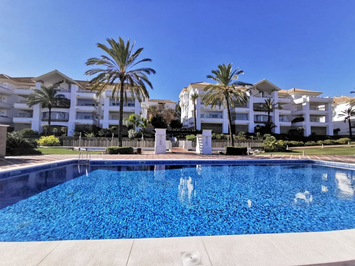 Apartamento de 2 habitaciones en La Cala Golf en venta - 395.000 € (Ref: 9460836)