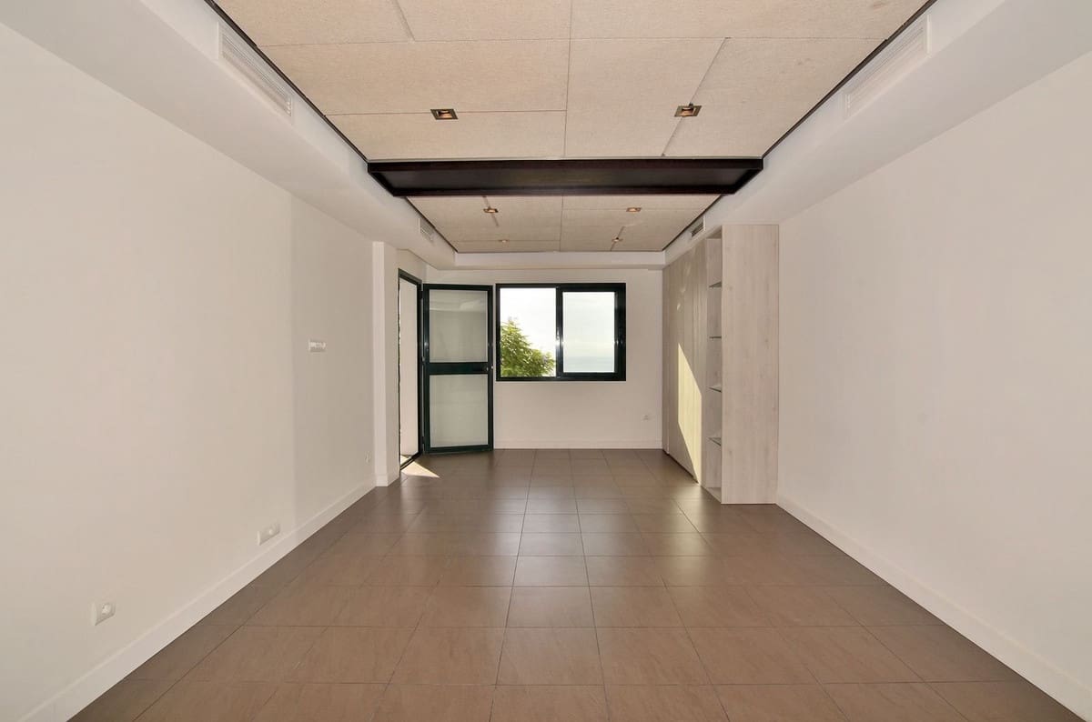 2 slaapkamer Appartement te koop in Benalmadena Costa - € 359.000 (Ref: 9460837)