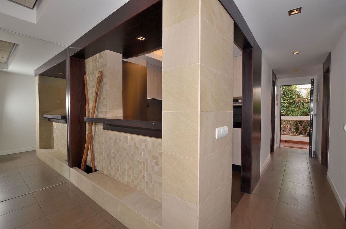 2 slaapkamer Appartement te koop in Benalmadena Costa - € 359.000 (Ref: 9460837)