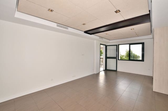 2 soveværelse Lejlighed til salg i Benalmadena Costa, Benalmádena - € 359.000 (Ref: 9460837)