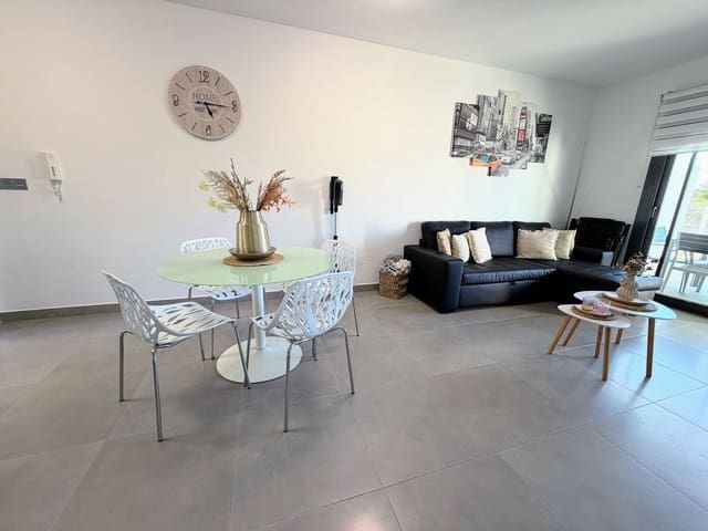 2 bedroom Apartment for sale in Pilar de la Horadada ciudad, Pilar de la Horadada - € 219,900 (Ref: 9465052)