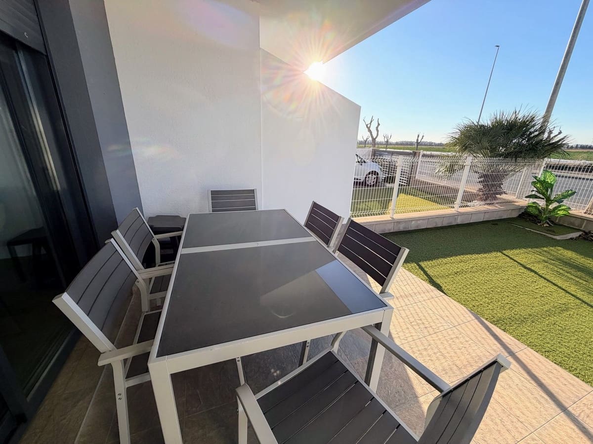 2 bedroom Apartment for sale in Pilar de la Horadada - € 219,900 (Ref: 9465052)